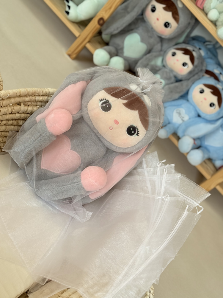 Biały woreczek prezentowy z organzy – rozmiar L (35 × 49 cm) - obrazek 6