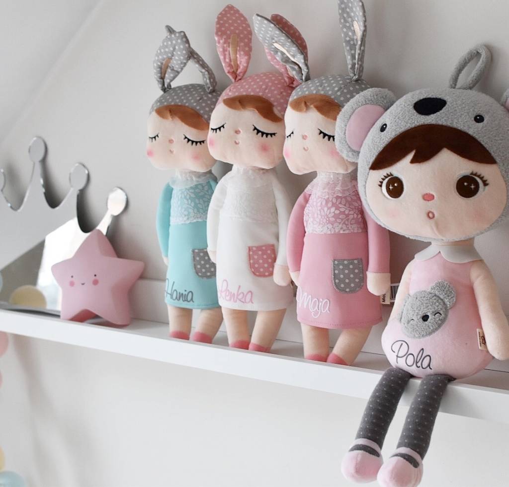 Lalka Metoo w białej sukience - obrazek 13