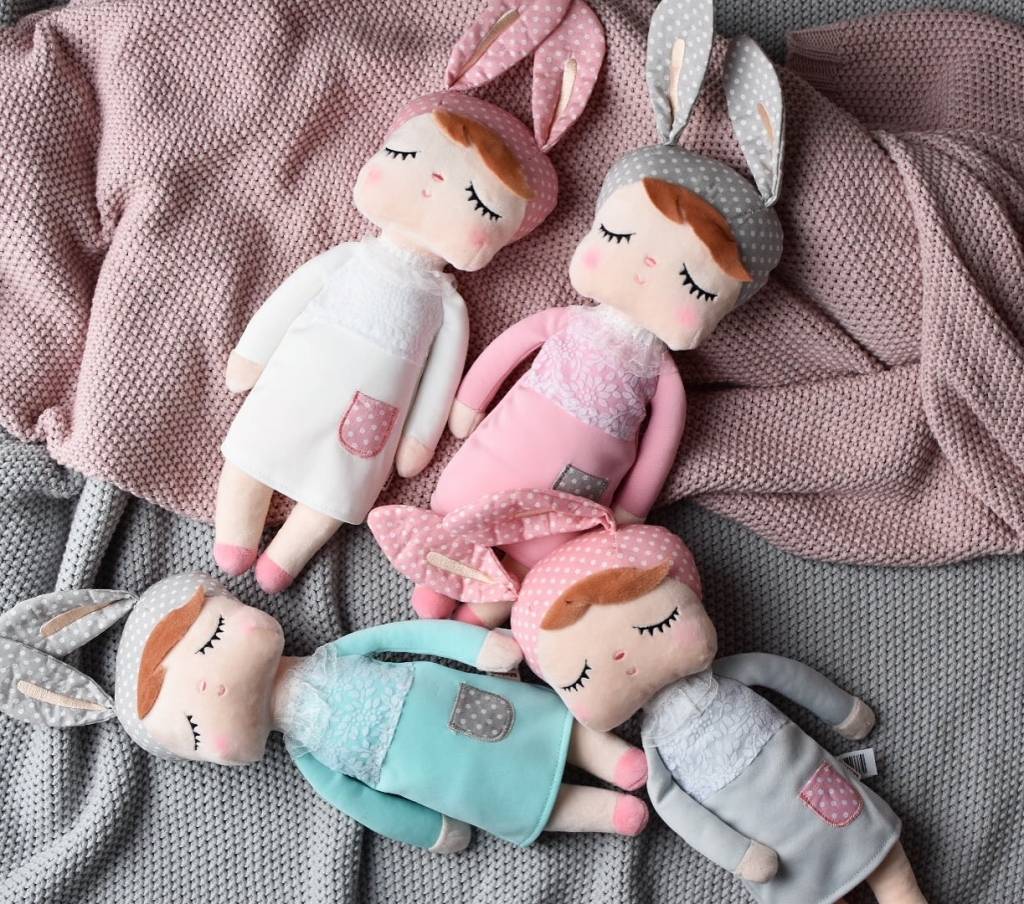 Lalka Metoo w białej sukience - obrazek 19