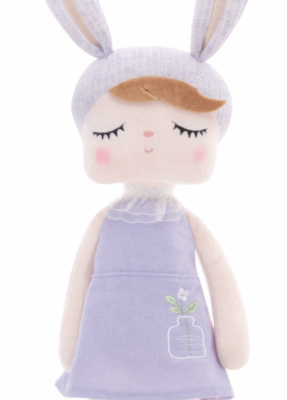 Lalka Metoo w fioletowej sukience