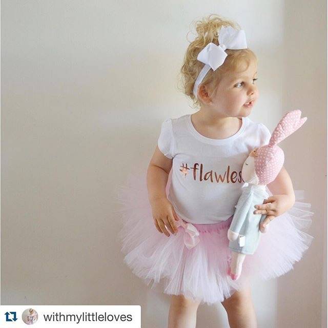 Lalka Metoo w szarej sukience - obrazek 16