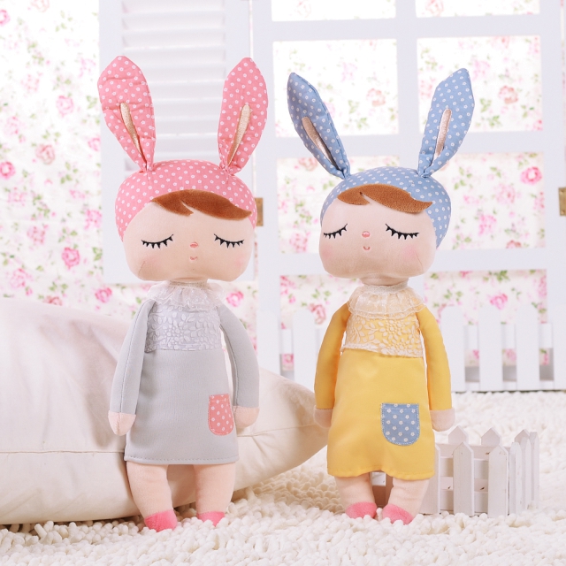 Lalka Metoo w szarej sukience - obrazek 2