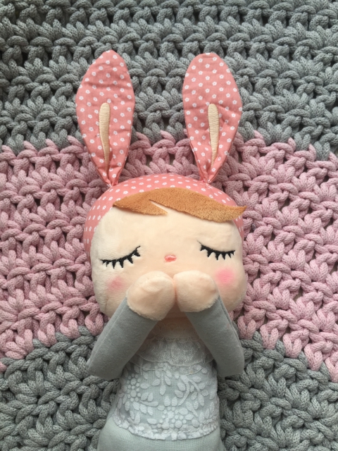 Lalka Metoo w szarej sukience - obrazek 7