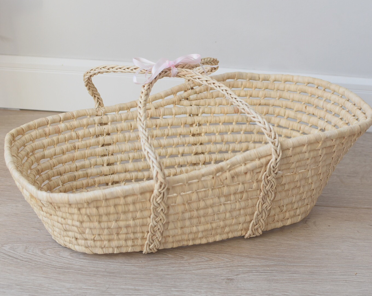 Nosidełko wiklinowe dla lalek - kosz Mojżesza - obrazek 9