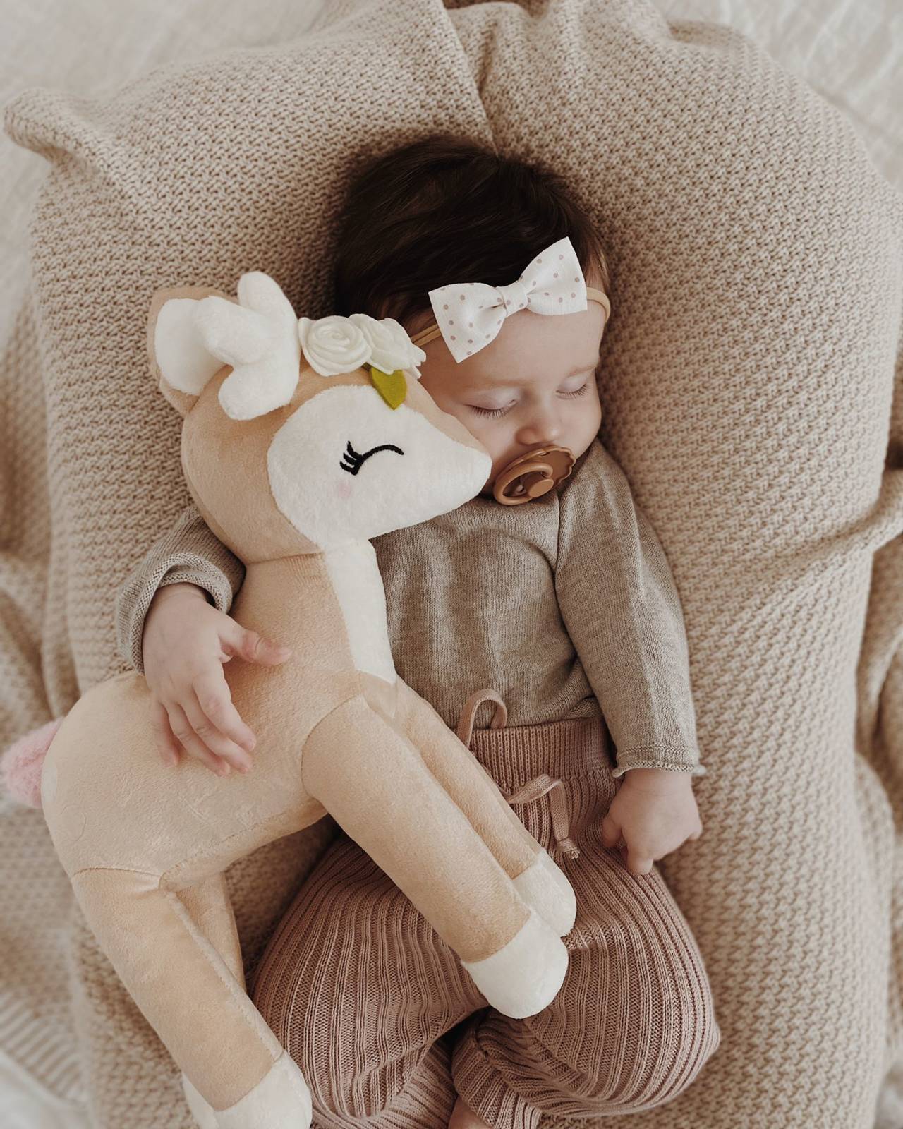 Pluszowa Sarenka z kremowym wianuszkiem - Duża - obrazek 21