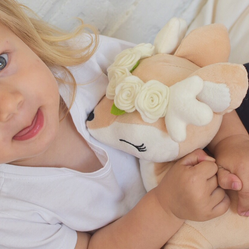 Pluszowa Sarenka z kremowym wianuszkiem - Duża - obrazek 7