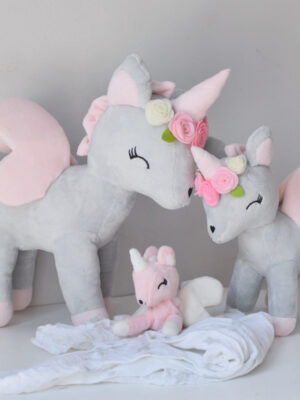 Pluszowy Jednorożec z wianuszkiem  rozmiar L- Szaro/Różowy