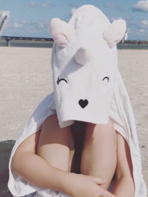 Ręcznik z kapturkiem- 100cm x 90cm- Jednorożec Melootka